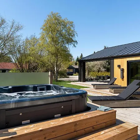 Lovely In With Sauna